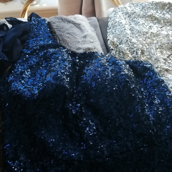 New never worn long maxi - Picture 2 of 9